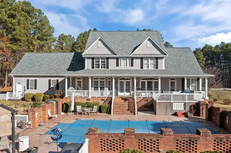 746 Club House Drive Blanch NC 27212