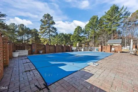746 Club House Drive Blanch NC 27212