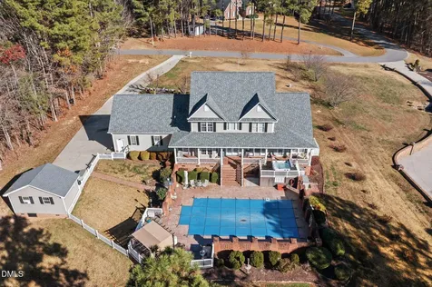 746 Club House Drive Blanch NC 27212