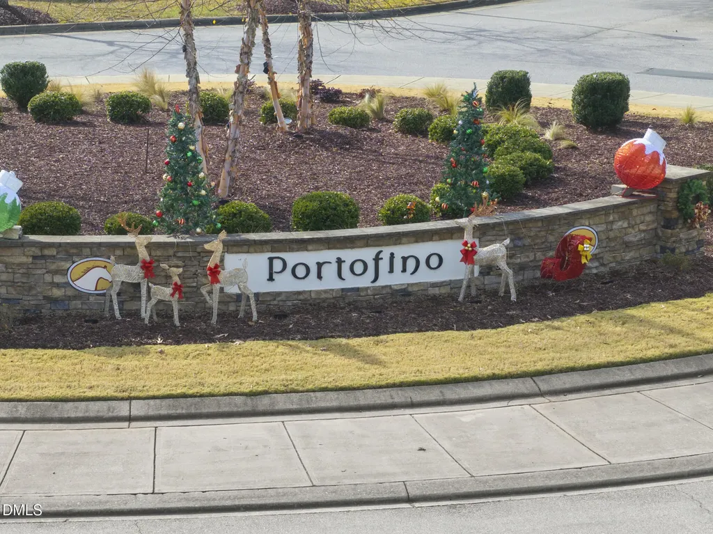 90 Paraggi Court Clayton NC 27527