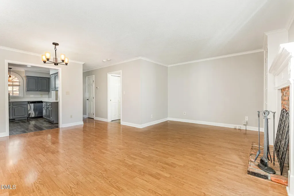 4534 Hamptonshire Drive Raleigh NC 27613