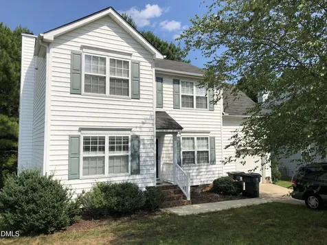 124 Fairford Drive Holly Springs NC 27540