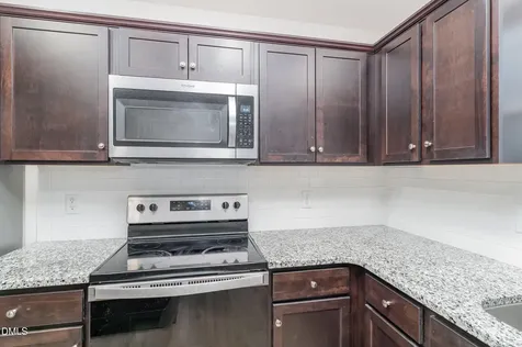 208 Tuscany Circle Princeton NC 27569