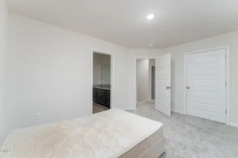 208 Tuscany Circle Princeton NC 27569
