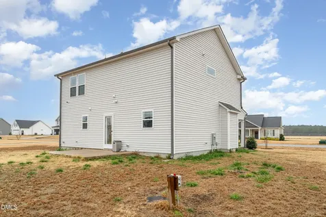 208 Tuscany Circle Princeton NC 27569