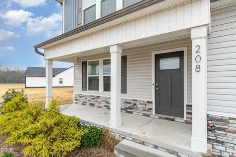 208 Tuscany Circle Princeton NC 27569