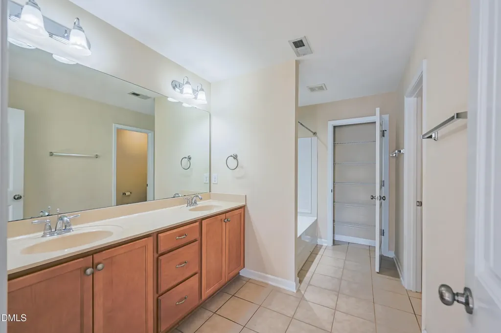 1260 Silver Beach Way Raleigh NC 27606