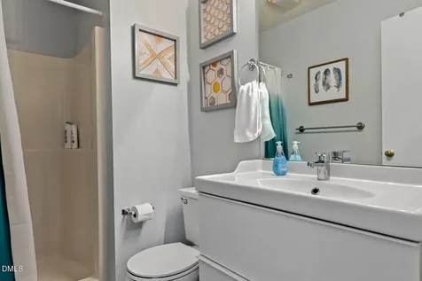 114 Chaucer Court Carrboro NC 27510