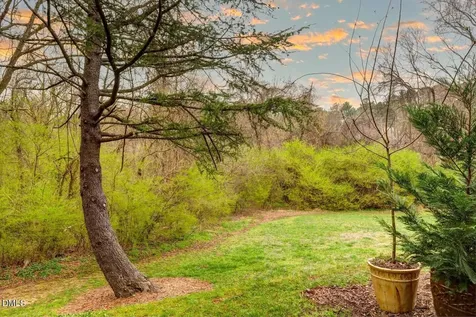 114 Chaucer Court Carrboro NC 27510