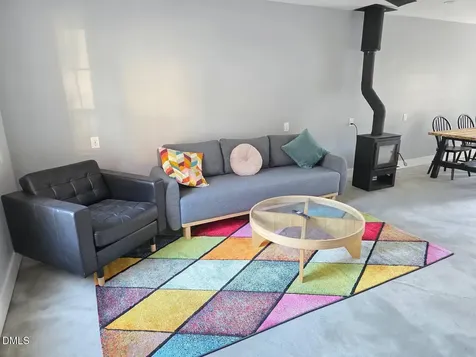 114 Chaucer Court Carrboro NC 27510