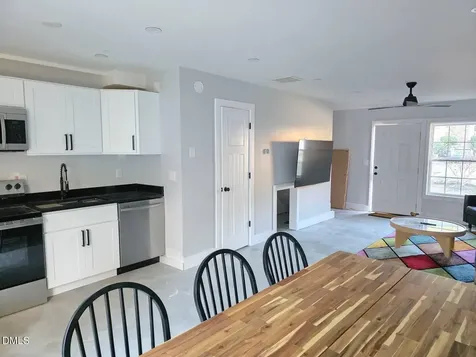 114 Chaucer Court Carrboro NC 27510