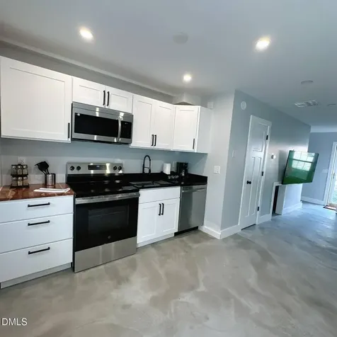 114 Chaucer Court Carrboro NC 27510