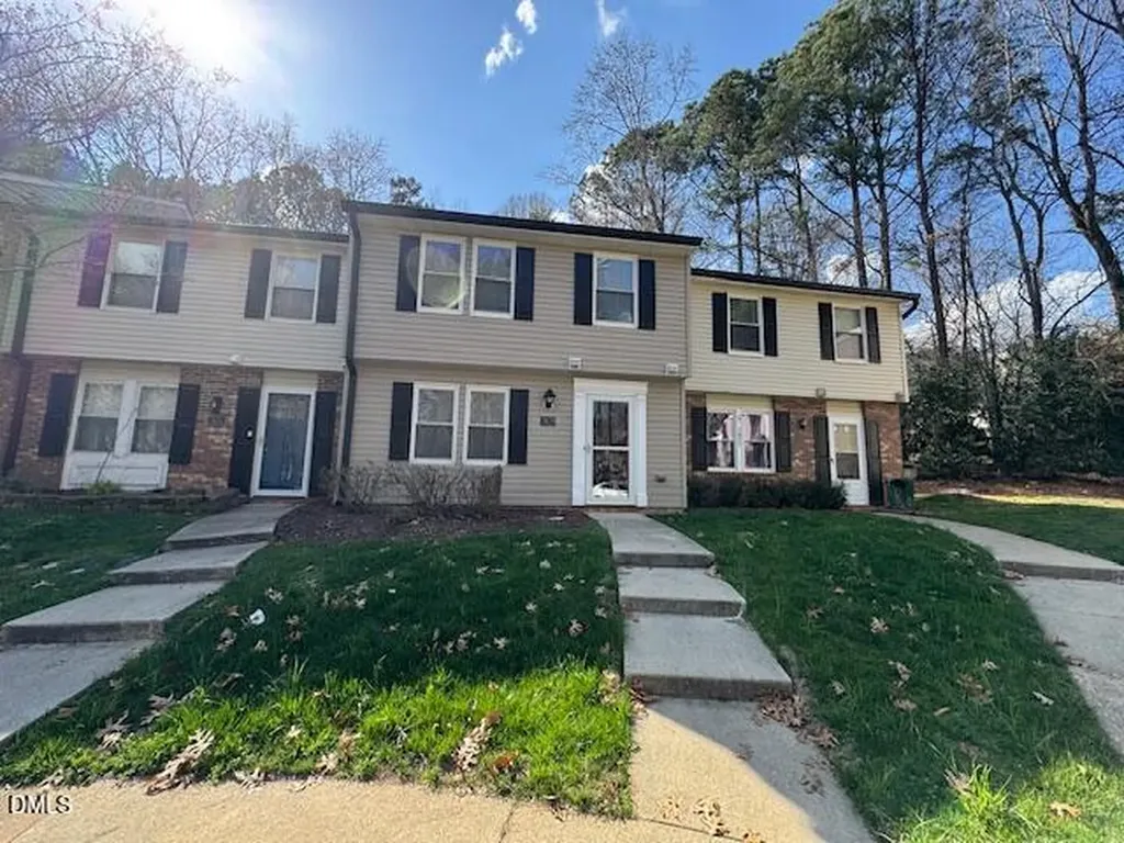 7825 Stephanie Lane Raleigh NC 27615