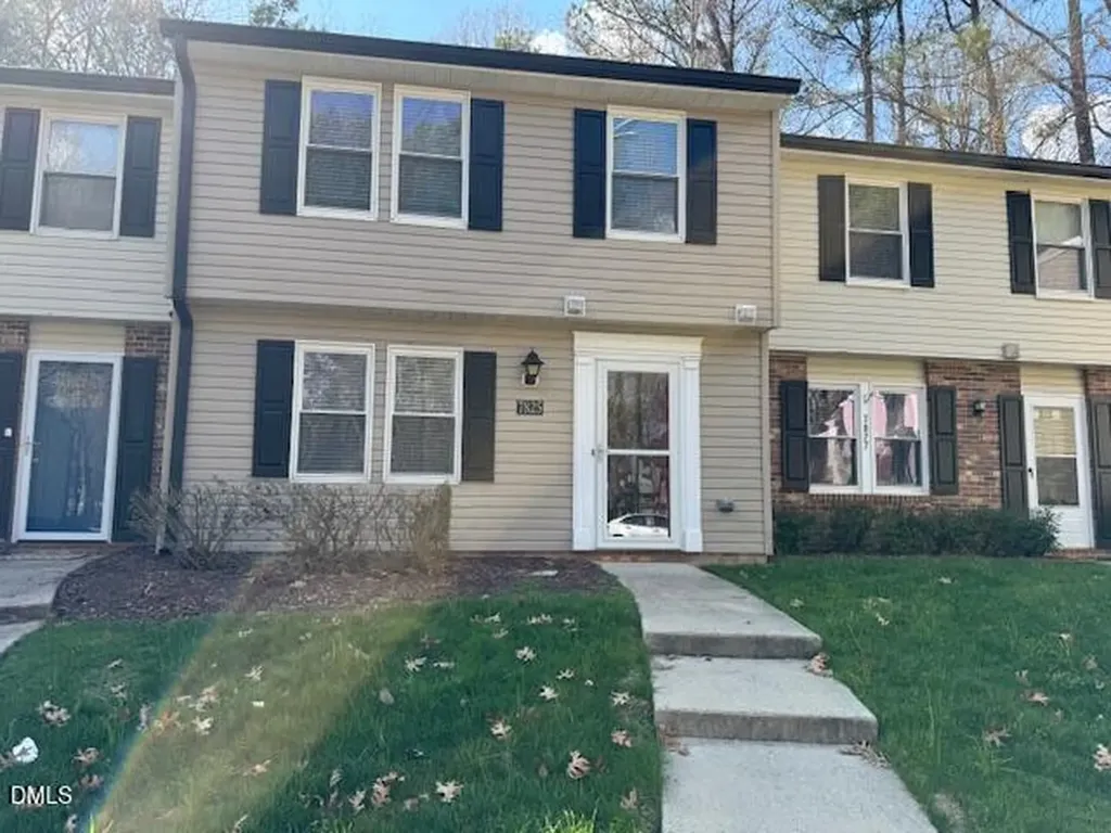 7825 Stephanie Lane Raleigh NC 27615