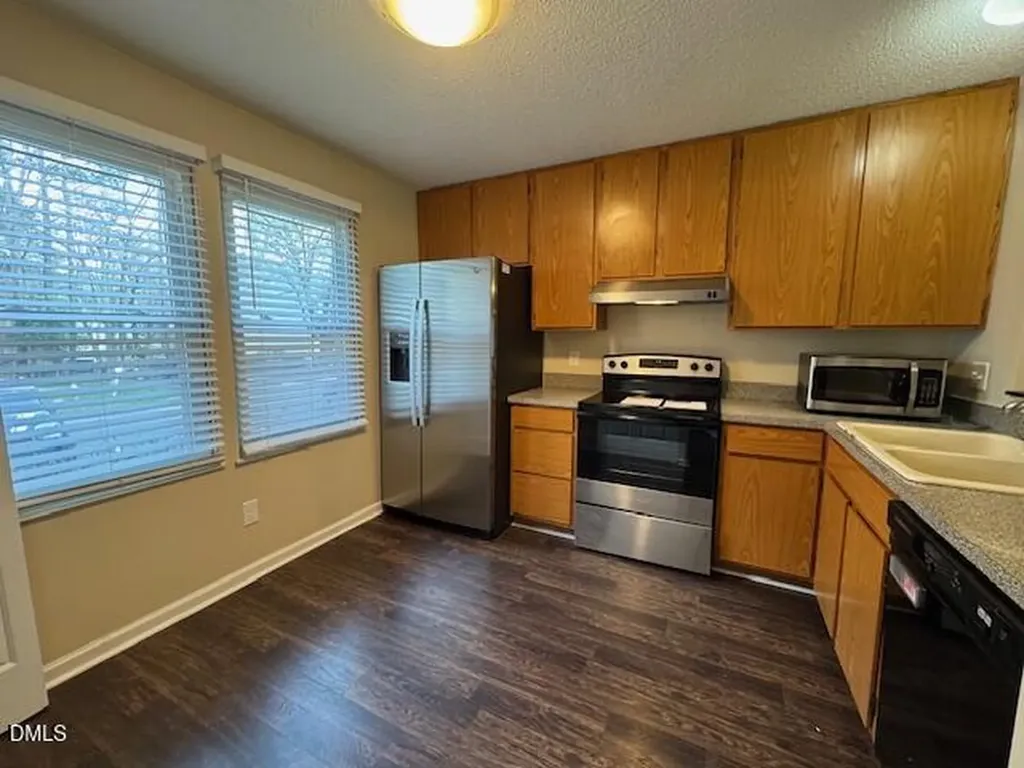 7825 Stephanie Lane Raleigh NC 27615