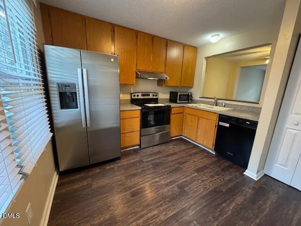 7825 Stephanie Lane Raleigh NC 27615