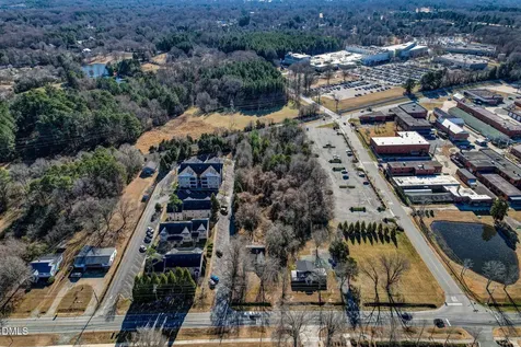 805 E Haggard Avenue Elon NC 27244