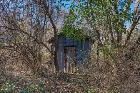 805 E Haggard Avenue Elon NC 27244