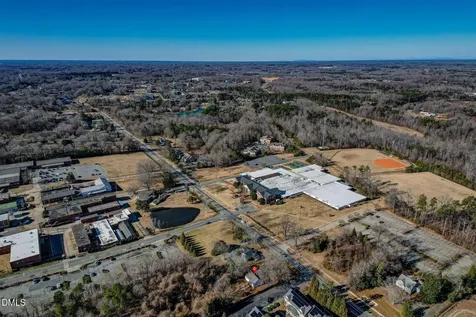 805 E Haggard Avenue Elon NC 27244