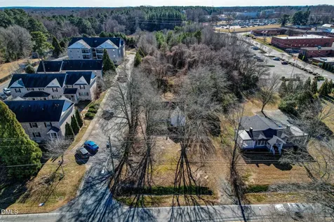 805 E Haggard Avenue Elon NC 27244