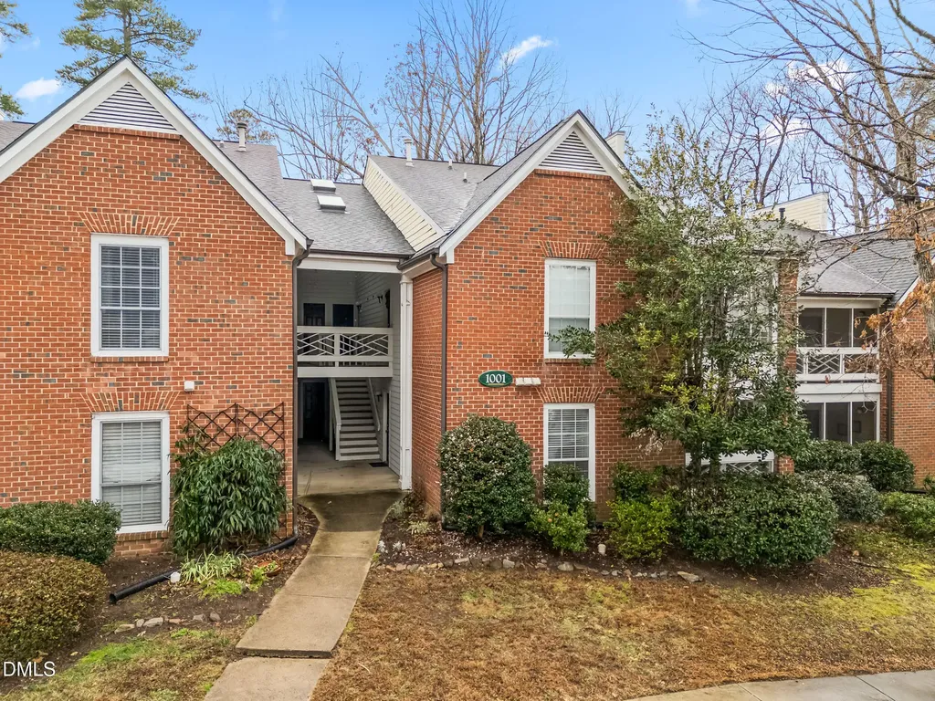1001 Kingswood Drive Chapel Hill NC 27517