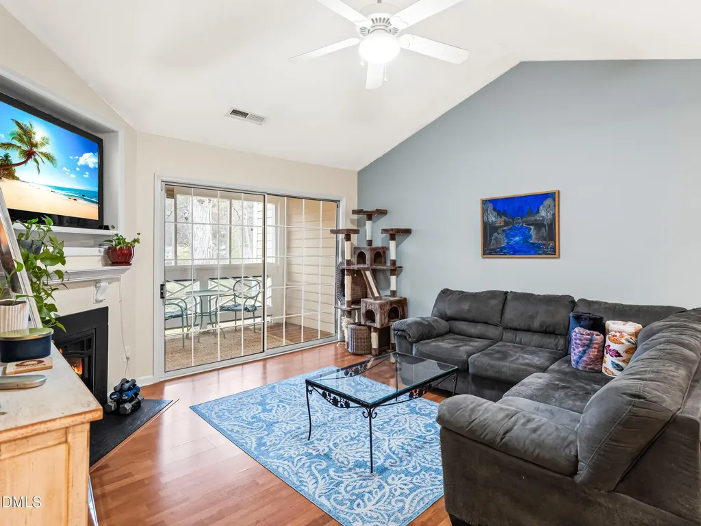 1001 Kingswood Drive Chapel Hill NC 27517