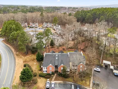 1001 Kingswood Drive Chapel Hill NC 27517