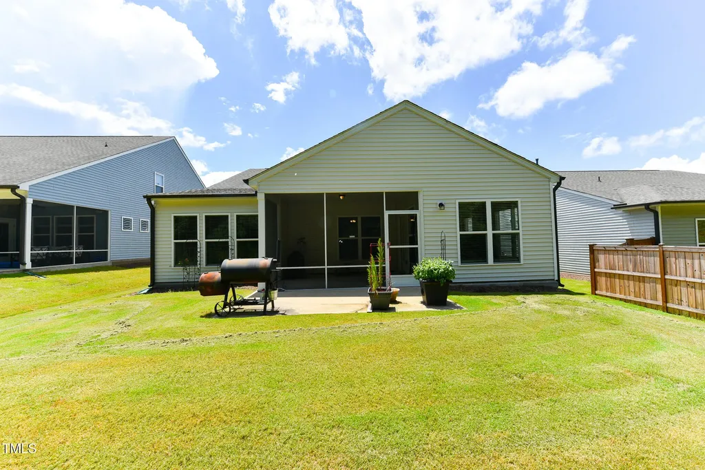 2641 Nassau Trace Fuquay Varina NC 27526