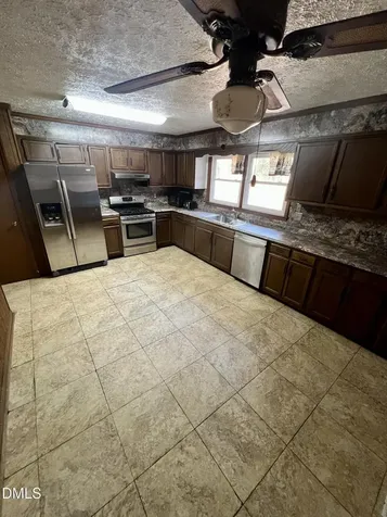 4633 Hummingbird Place Fayetteville NC 28312