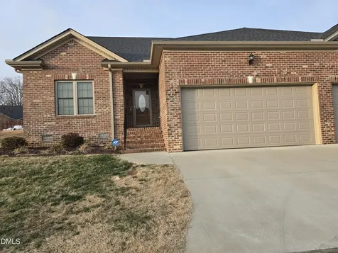 933 Arrowhead Court Mebane NC 27302