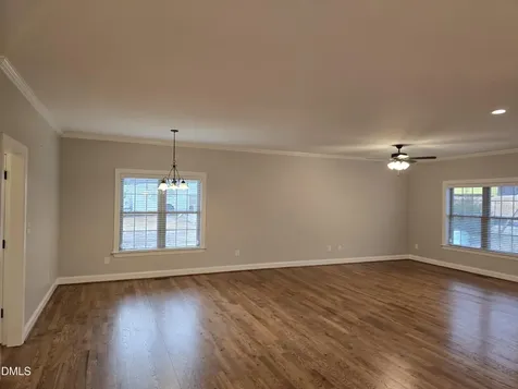 933 Arrowhead Court Mebane NC 27302