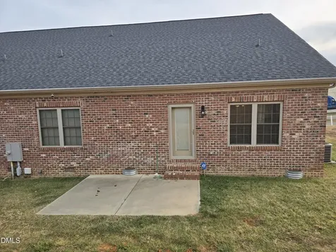 933 Arrowhead Court Mebane NC 27302