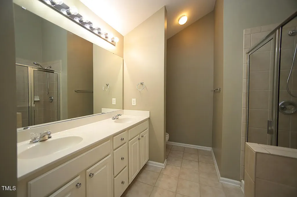 5927 Hourglass Court Raleigh NC 27612
