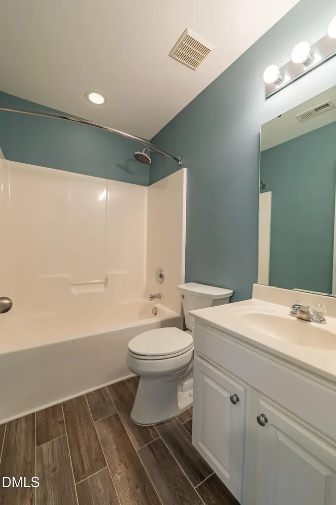 5927 Hourglass Court Raleigh NC 27612