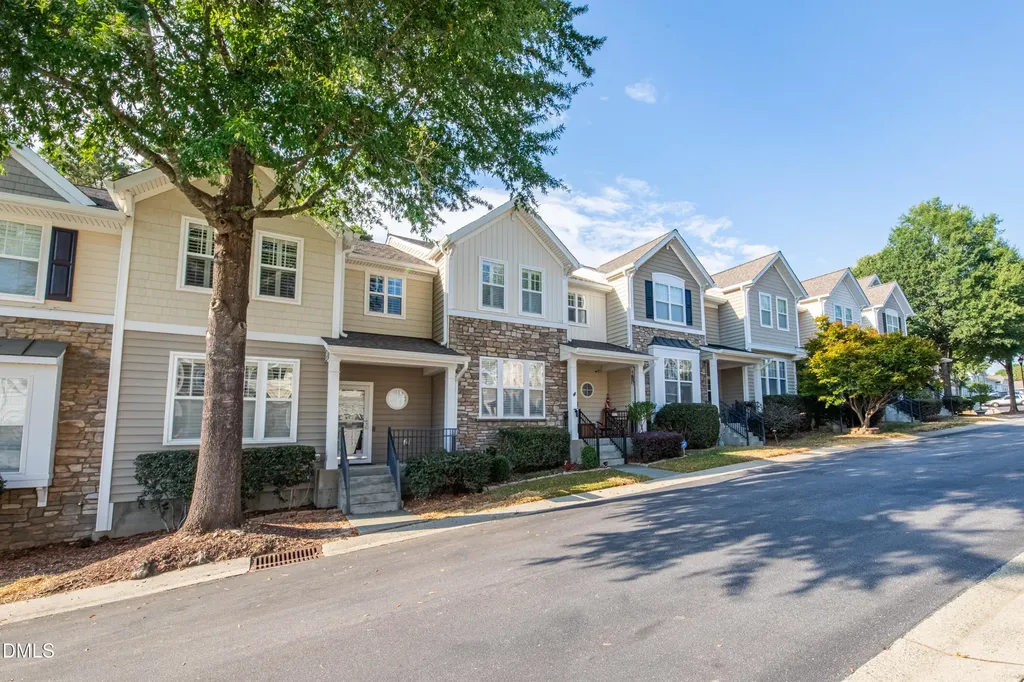 5927 Hourglass Court Raleigh NC 27612