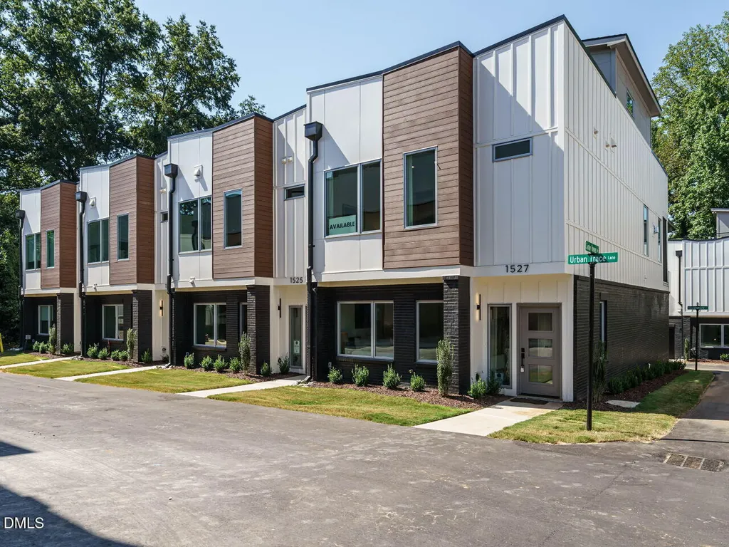 1527 Urban Trace Lane Raleigh NC 27608