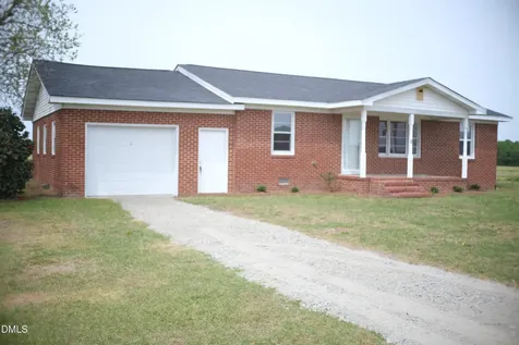 3388 S Highway 13 S Snow Hill NC 28580