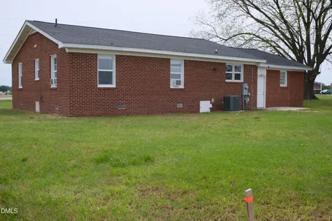 3388 S Highway 13 S Snow Hill NC 28580