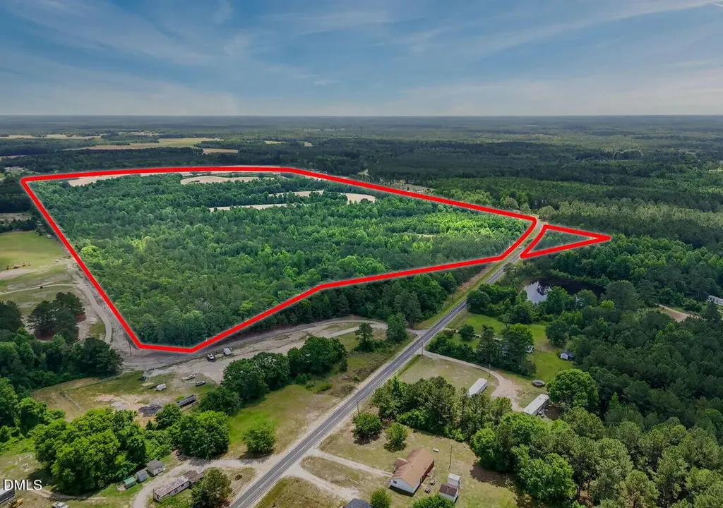 2044 Wire Road Bunnlevel NC 28323