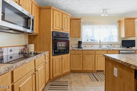 461 Ralph Dail Road Mount Olive NC 28365