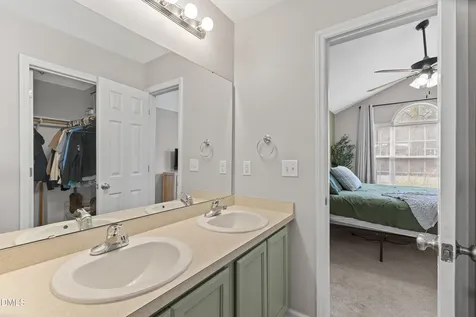 913 E Sanders Street Four Oaks NC 27524