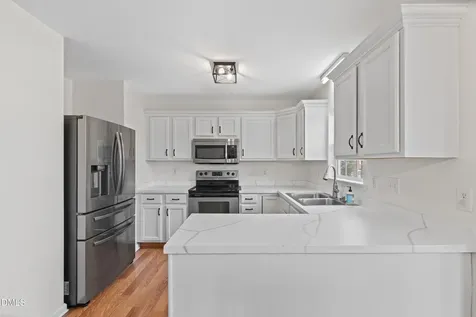 913 E Sanders Street Four Oaks NC 27524