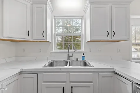 913 E Sanders Street Four Oaks NC 27524