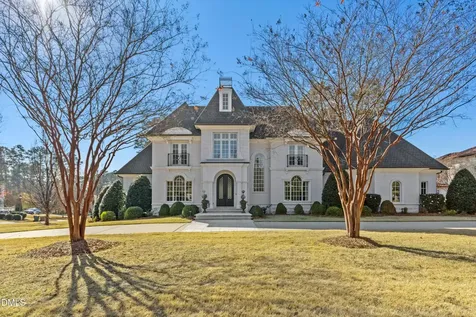 1015 Venetian Court Cary NC 27518
