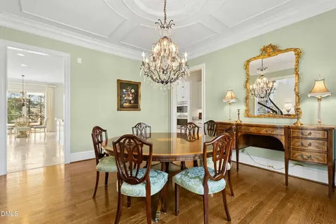 1015 Venetian Court Cary NC 27518