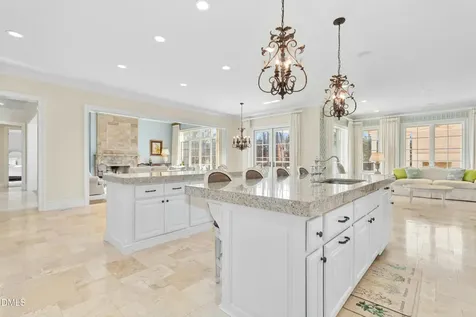 1015 Venetian Court Cary NC 27518