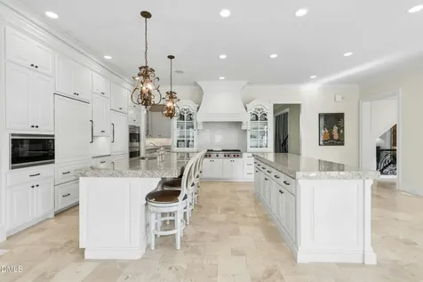 1015 Venetian Court Cary NC 27518