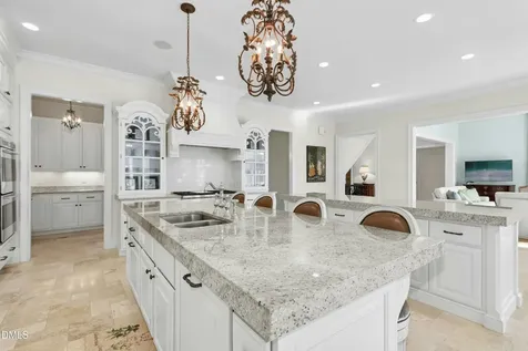 1015 Venetian Court Cary NC 27518