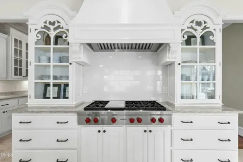 1015 Venetian Court Cary NC 27518