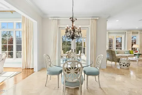 1015 Venetian Court Cary NC 27518